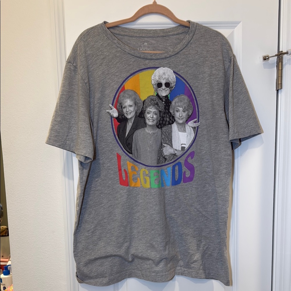 Gray Legends Graphic T-Shirt